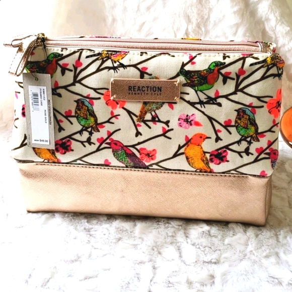 Kenneth Cole Reaction Handbags - KENNETH COLE•REACTION•Triple section cos. case•NWT